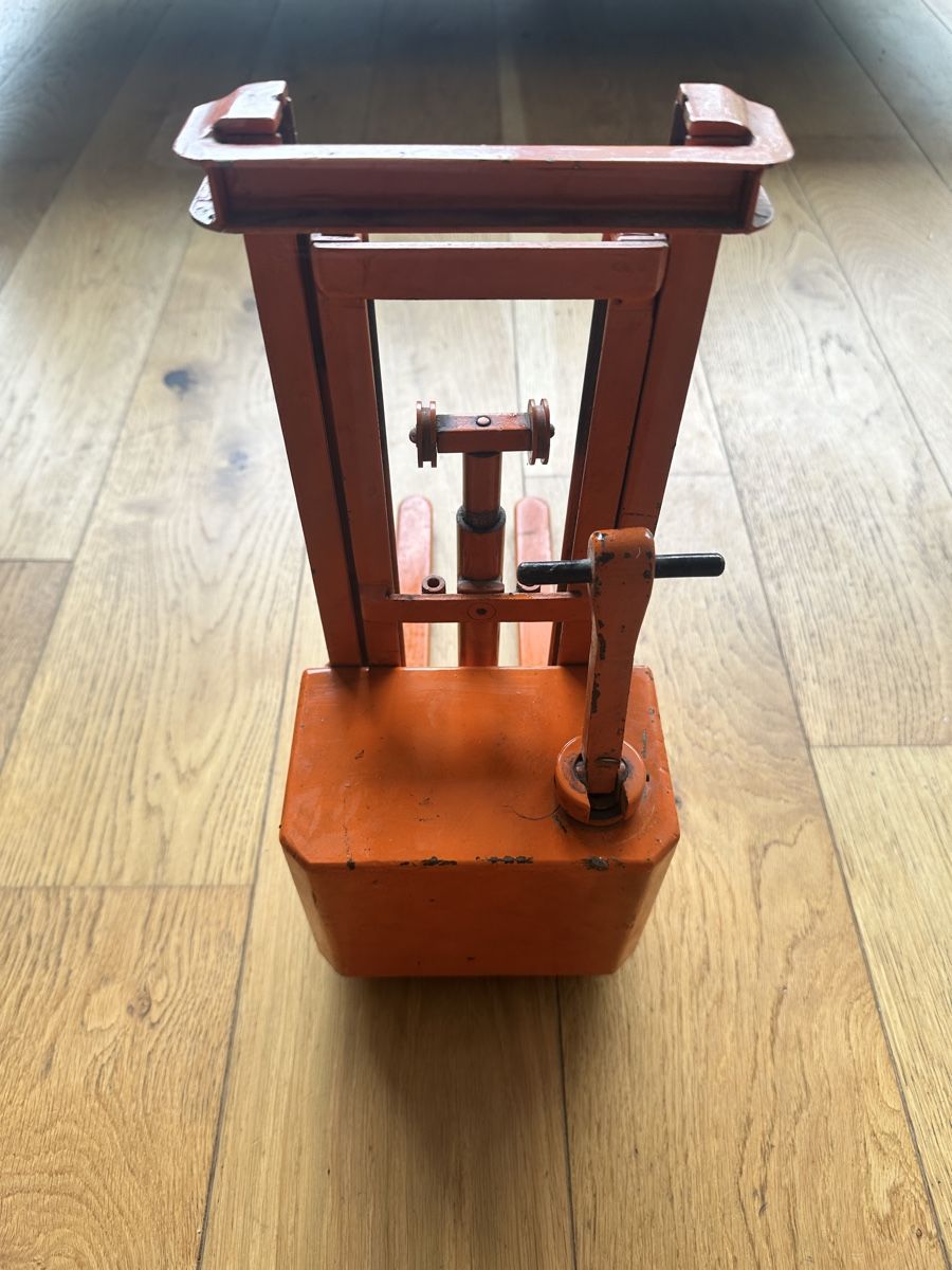 Carrelli elevatori e a forche: Robuster Gabelstapler / Hubwagen Modell, Orange, Metal – Usato da Basel venduto da jul_fz98 4