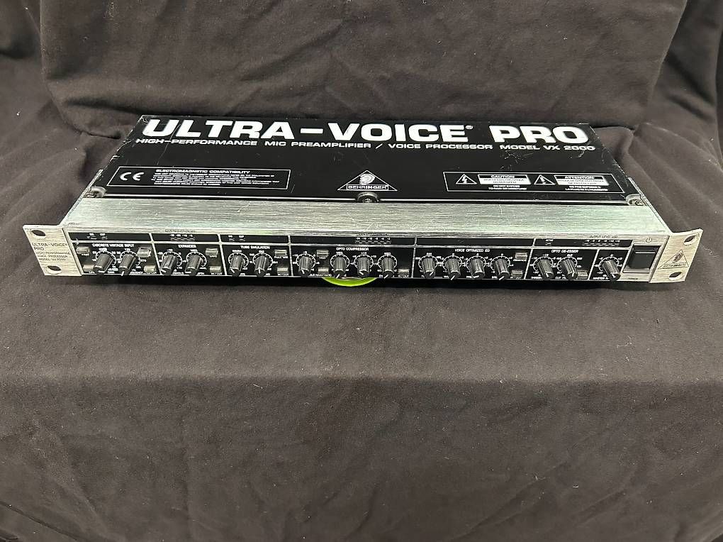 Behringer Console di mixaggio: Behringer Ultra Voice Pro VX2000 – Usato da St. Gallen venduto da scandola_gmbh 2
