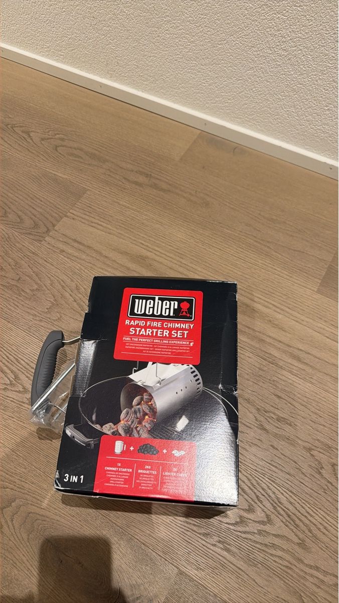 Grils: Weber Rapid Fire Chimney Starter Set – Neuf avec emballage d'origine à Schindellegi par LeWinterli