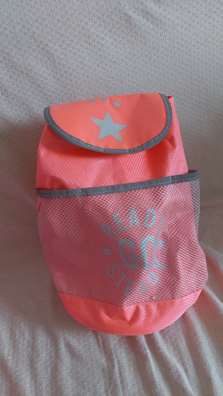 Rucksäcke: Rucksack,neuwertig in Neonfarbe! – Neu (gemäss Beschreibung) aus Basel von O-MEGA 6