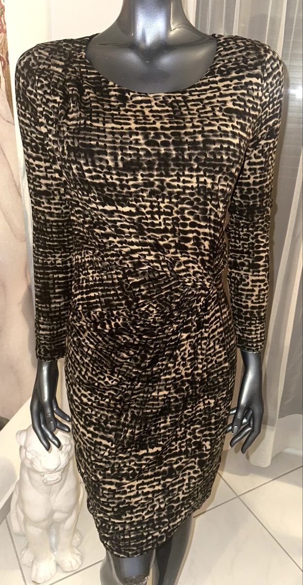 Max Mara Kleider: MAX MARA KLEID GR. 36 neuwertig – Neu (gemäss Beschreibung) aus Unteraegeri von MH203 1