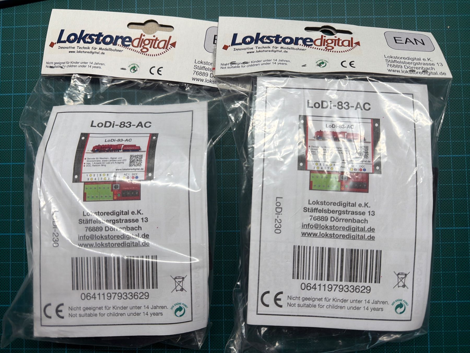 Modellini di ferrovie: 2 Stück LokStoreDigital LoDi-83-AC Decoder - Neu – Nuovo e nell'imballaggio originale da Betschwanden venduto da Miau 1