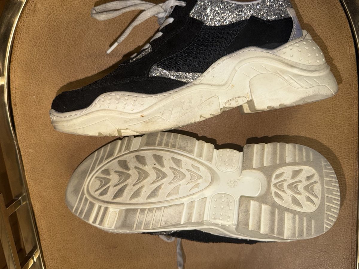 Scarpe da donna: Sneakers Schwarz Silber Grösse 39 – Usato da Hinwil venduto da zu_zuli 2