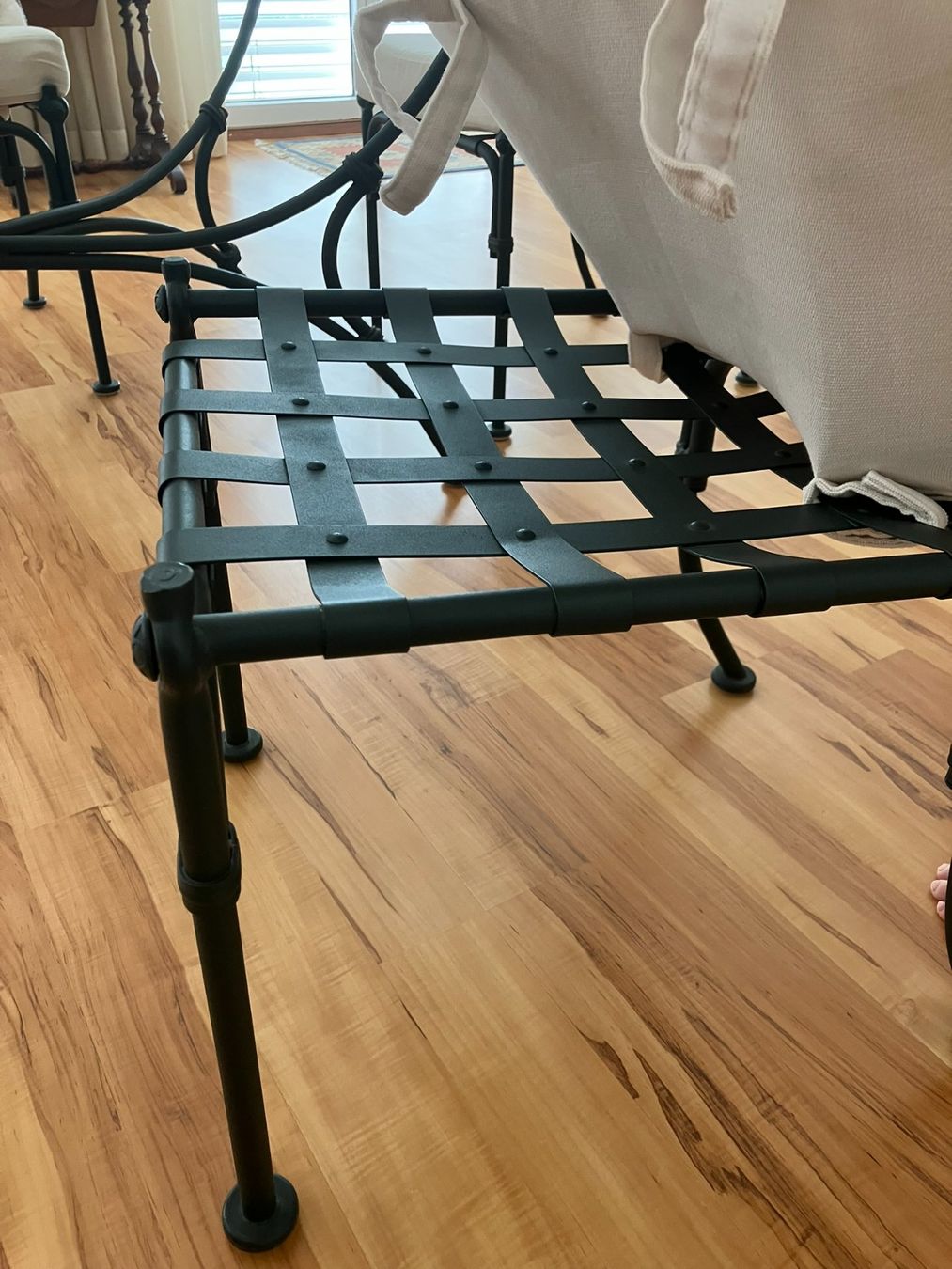 Tables: Table à manger en verre et fer forgé + 4 Chaises – D'occasion à Mies par isa_c2yt 4