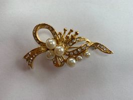 Vintage Brosche, goldfarben mit Perlen und Strass