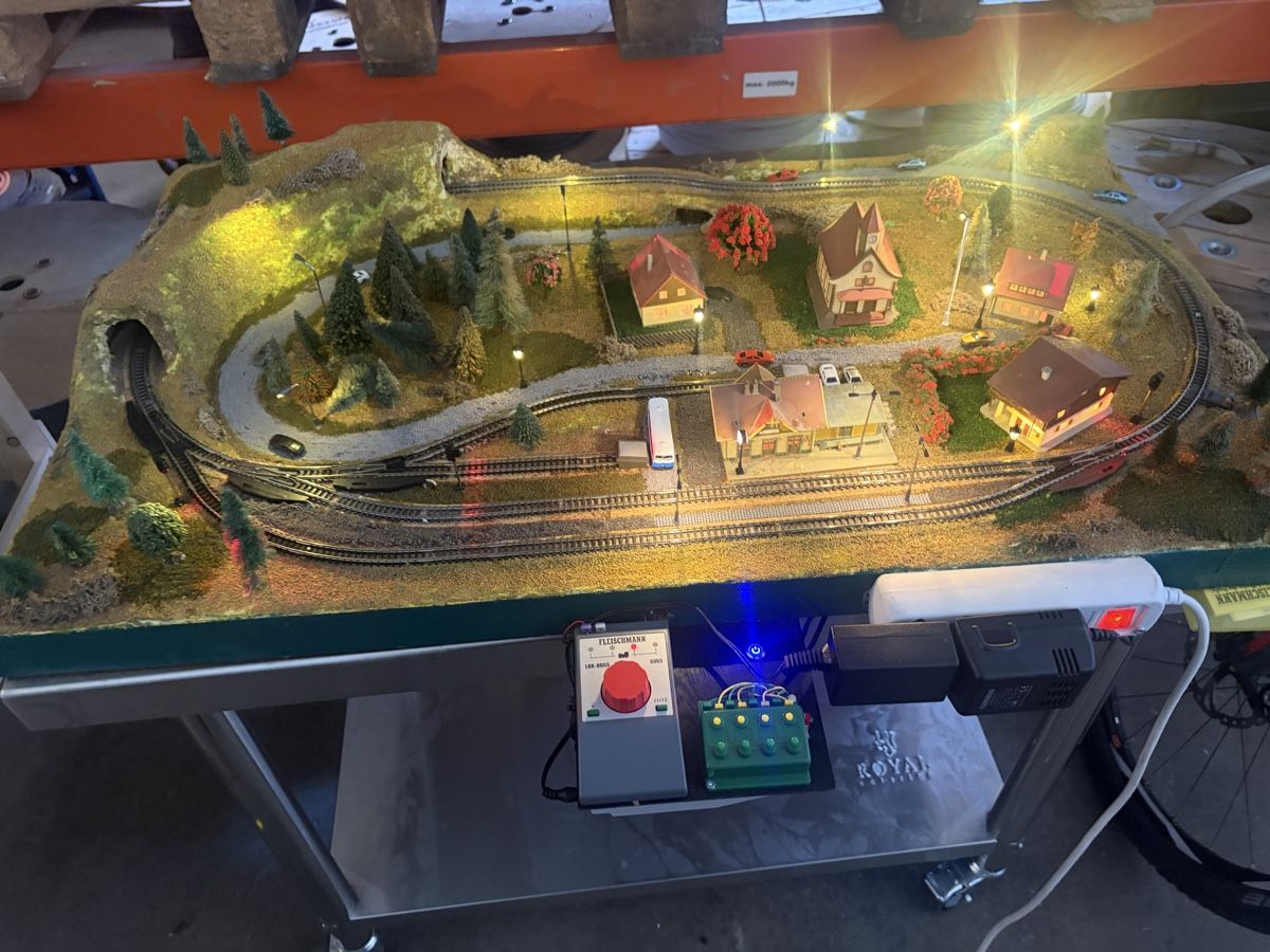 Trix Trains électriques: Spur N Anlage Minitrix/Fleischman Analog/Digital – D'occasion à Wil SG par steinlin07