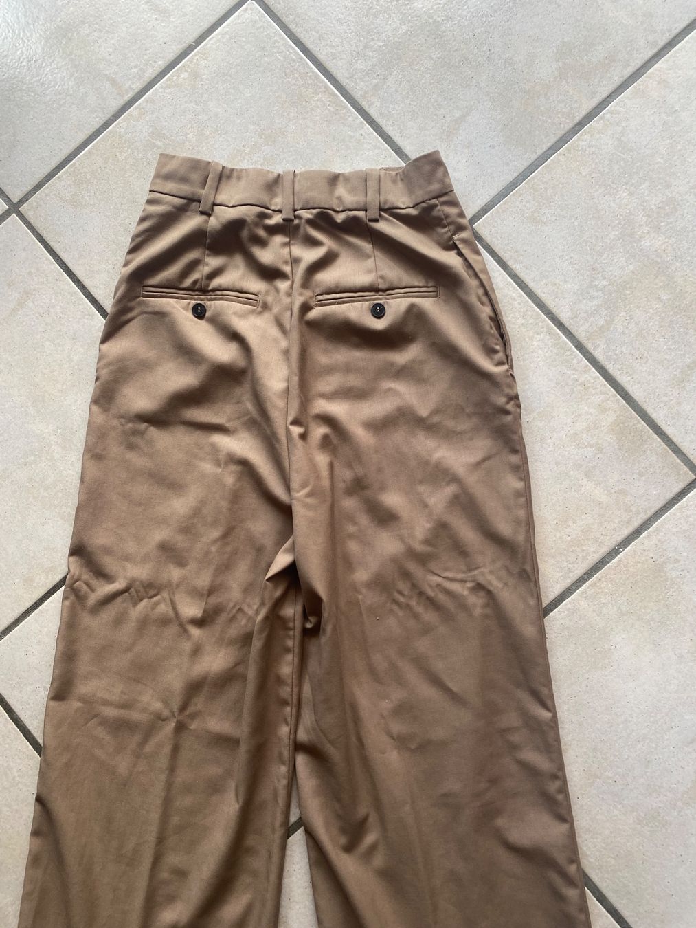 H&M Pantaloni: Pantalon 34 H&M brun clair – Usato da Orpund venduto da Mary8972 8