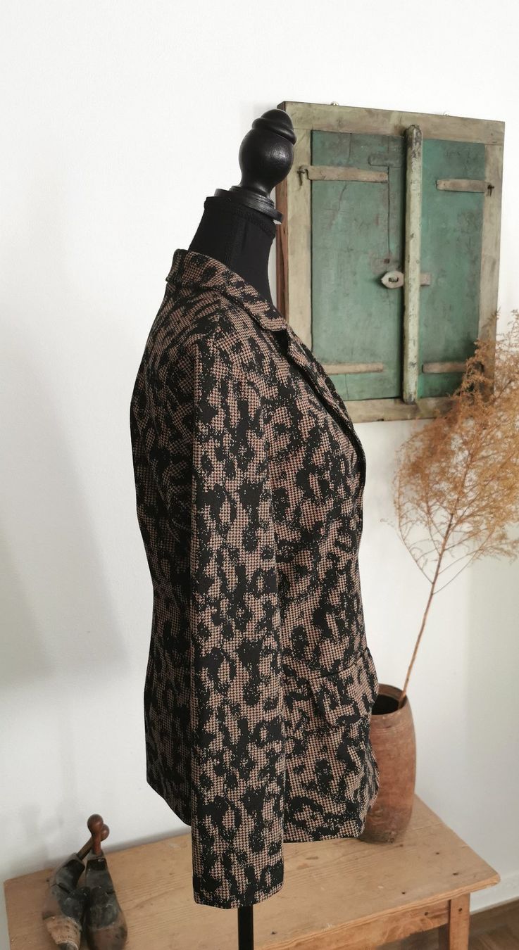 Vestes: Sani Blu toller Blazer Gr. 40 – D'occasion à gachnang par tibus1 2
