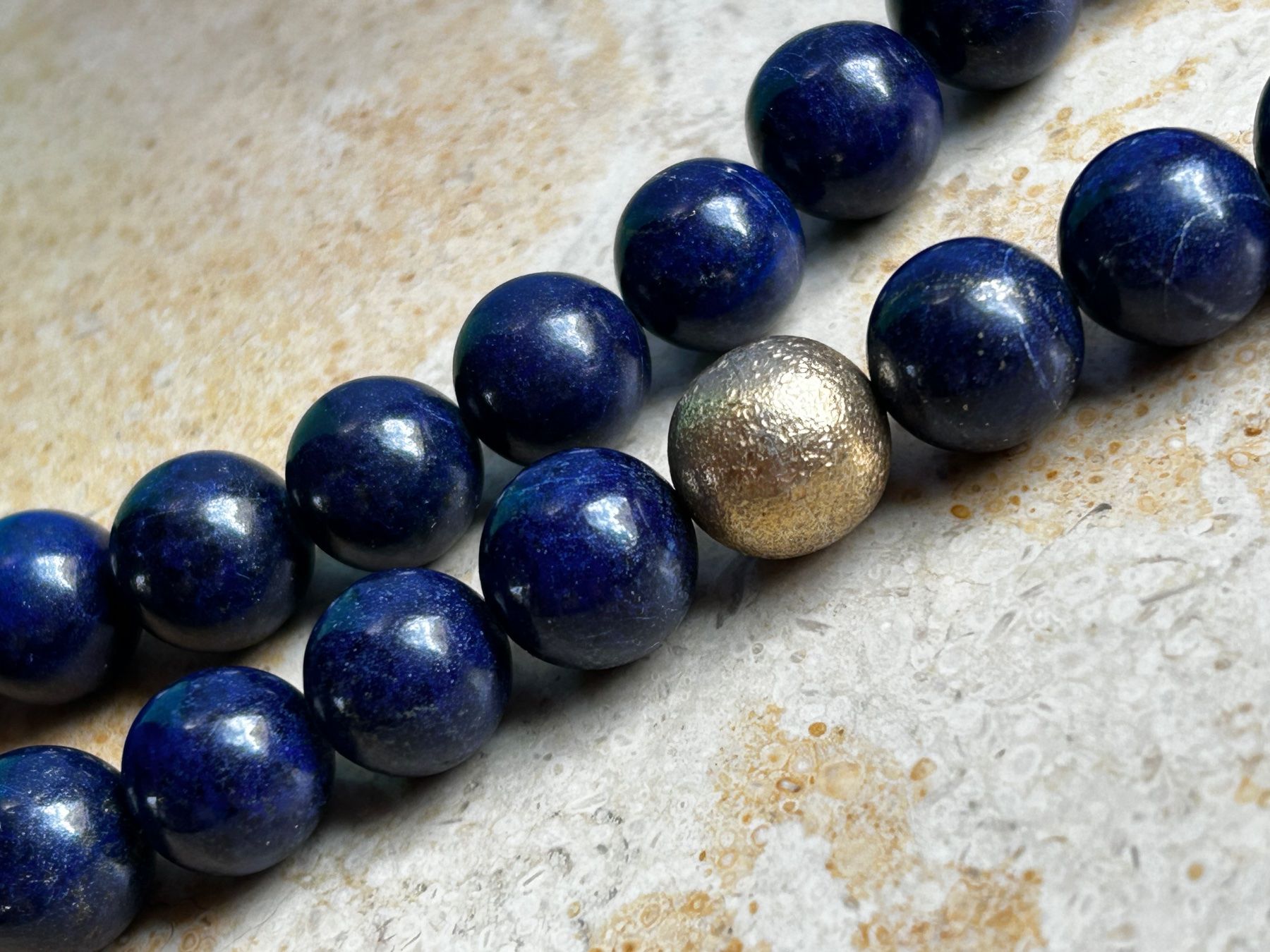 Catenine: Lapislazuli Kette goldene Elemente (52cm) – Usato da Laufen venduto da belleskulptur 8