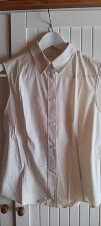 PRADA BLUSE NEU, ital.42 ca. Gr.36 cremefarbig.