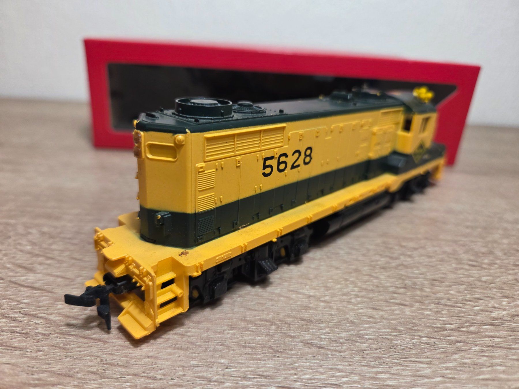 Modellini di ferrovie: Mantua Diesellok 5628 H0 – Usato da St-Aubin-Sauges venduto da Lo_Go 3