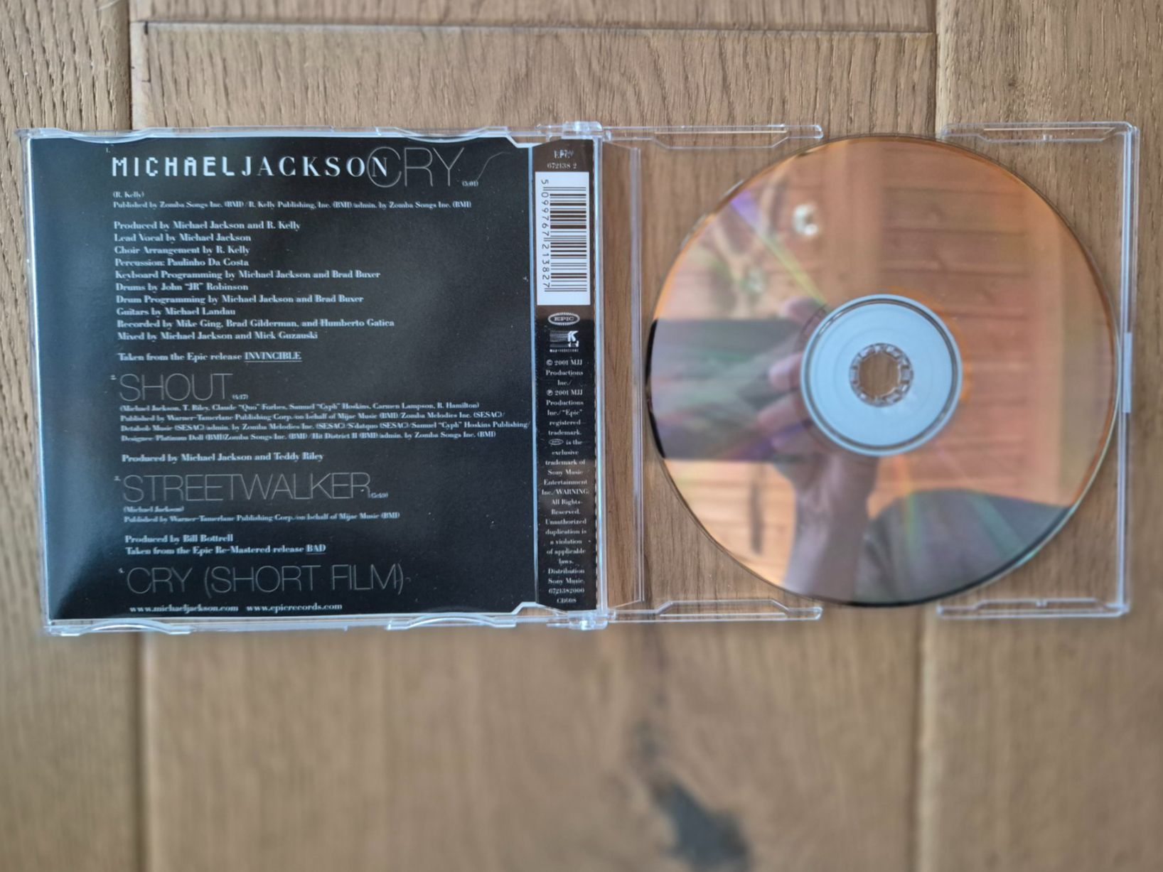 CD: CD Michael Jackson "Cry" – Usato da Savièse venduto da coeur88 1