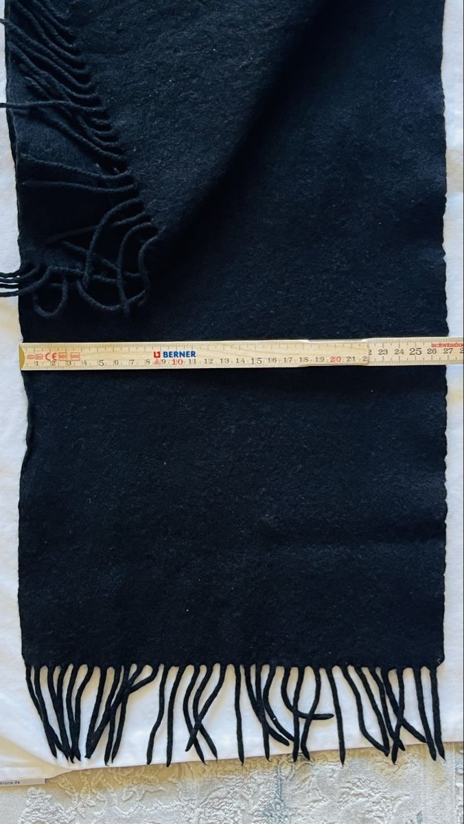 Schals: Schal 143cm x 27cm – Gebraucht aus Davos Platz von Infinity795 3