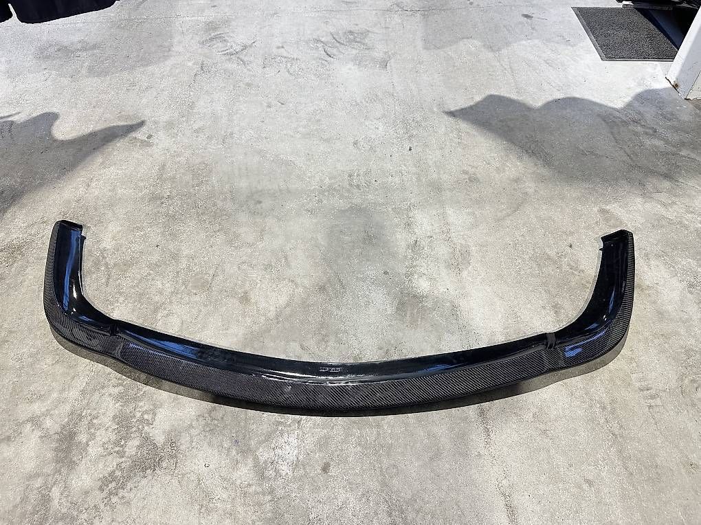 Tutti pezzi di ricambio auto: Mercedes SL 230 AMG Frontlippe und Diffusor – Usato da Kaltenbach venduto da Timi_69