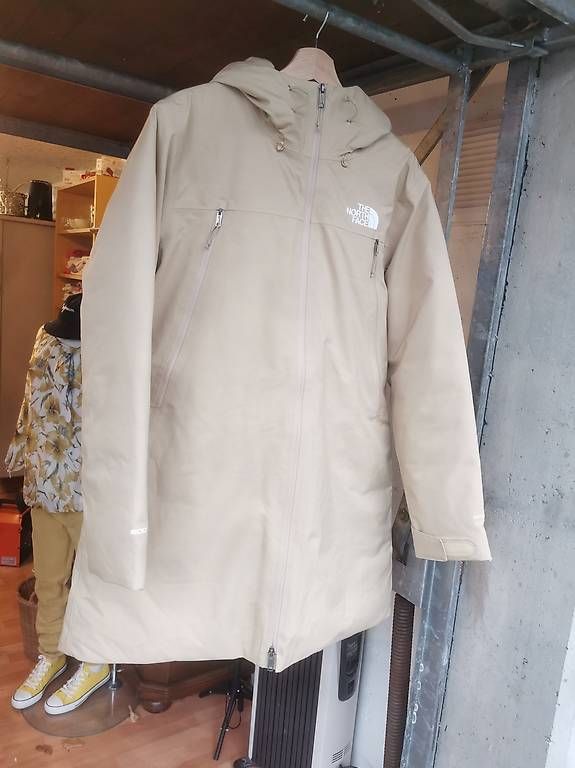 Cappotti: The North Face Daunen Mantel  – Usato da Mitlödi venduto da JSN19 4