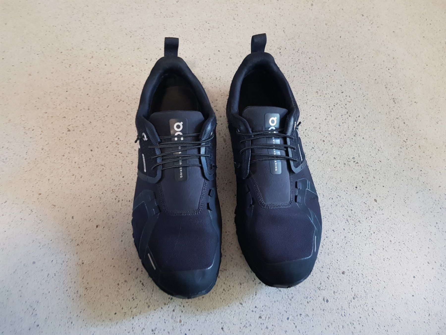On Chaussures hommes: On Cloud Herrenschuh Grösse 44.5 – D'occasion à Basel par Birs868 1