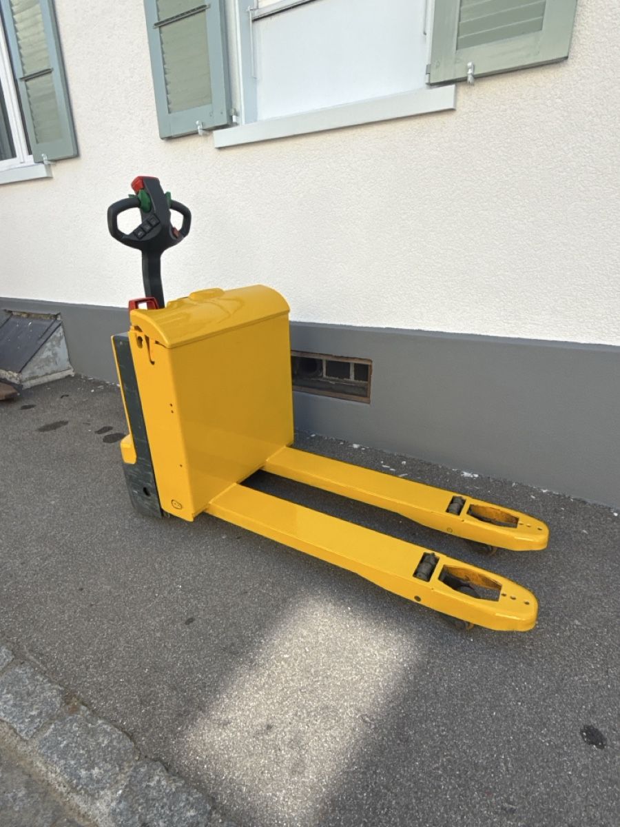 Jungheinrich Carrelli elevatori e a forche: Niederhubwagen Paletrolli Stapler – Usato da Ebnat-Kappel venduto da Suizo1291 2