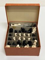 Mittelalter Schachspiel mit Ritterfiguren und Originalbox