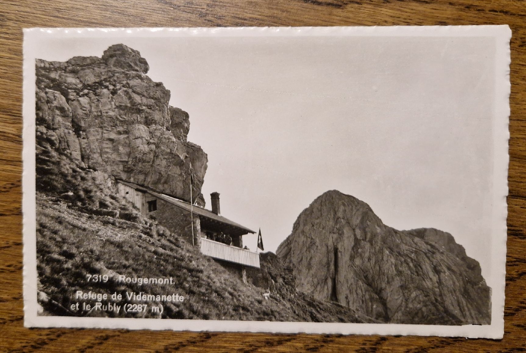 Cartoline postali: Rougemont, Refuge de Videmanette, Feldpost CP.Art.68 – Usato da Ebikon venduto da Donar50
