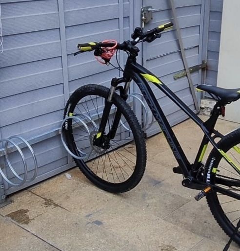 Cavalletti per biciclette: Velounterstand Veloständer – Nuovo (secondo la descrizione) da Rothrist venduto da x-r06 1