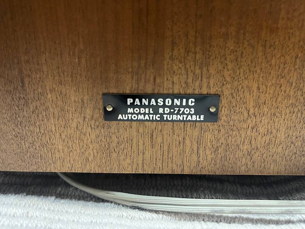 Panasonic Giradischi: Platine vinyle Panasonic RD-7703 vintage – Usato da La Chaux-de-Fonds venduto da Simone1180 2