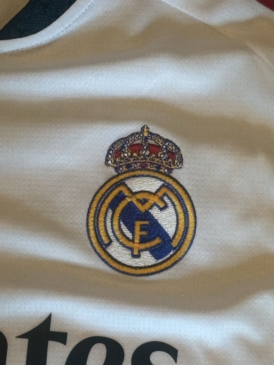 Real Madrid Canottiere & Pantaloni: Real Madrid Trikot Mbappe Grösse M – Nuovo (secondo la descrizione) da Sirnach venduto da Fabrice--_-- 4