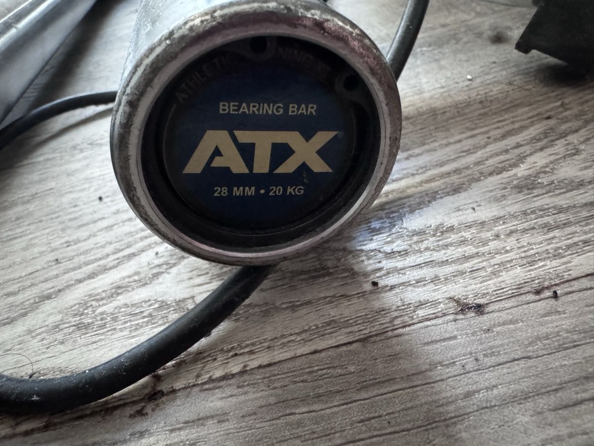 ATX Manubri & Pesi: ATX Hantelstange, 20kg, 28mm – Usato da Ernetschwil venduto da TinaBM 1