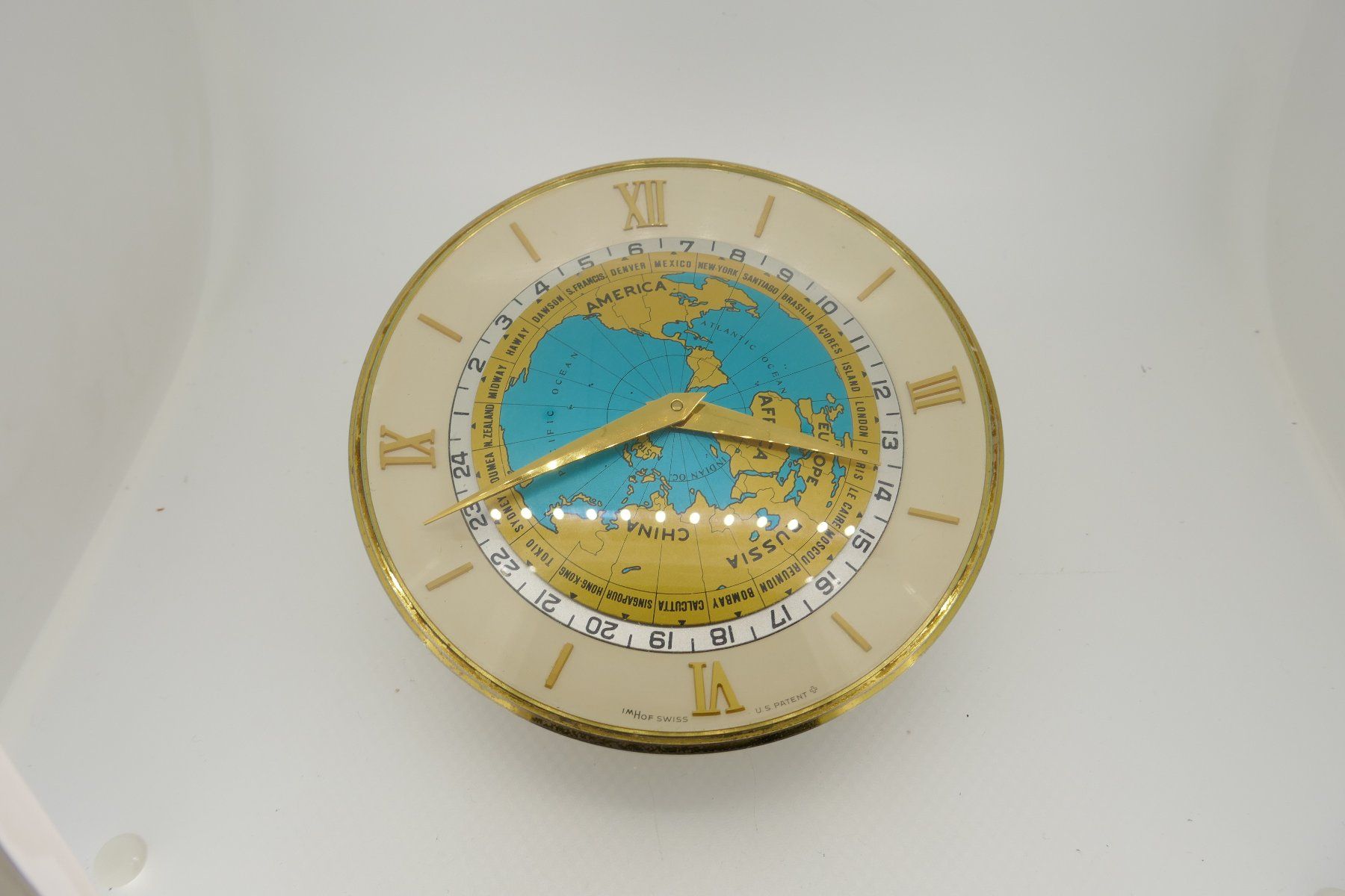 Imhof Sveglie: Vintage ImHof Worldtimer Desk Clock von 1962 – Usato da Schaffhausen venduto da swisswatches-andmore 1