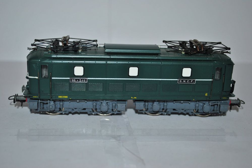 ROCO - REF:04170A- SNCF- MACHINE ELECTRIQUE TYPE BB 325 - Ech HO - Ep IV - EUR 90,00 - FR