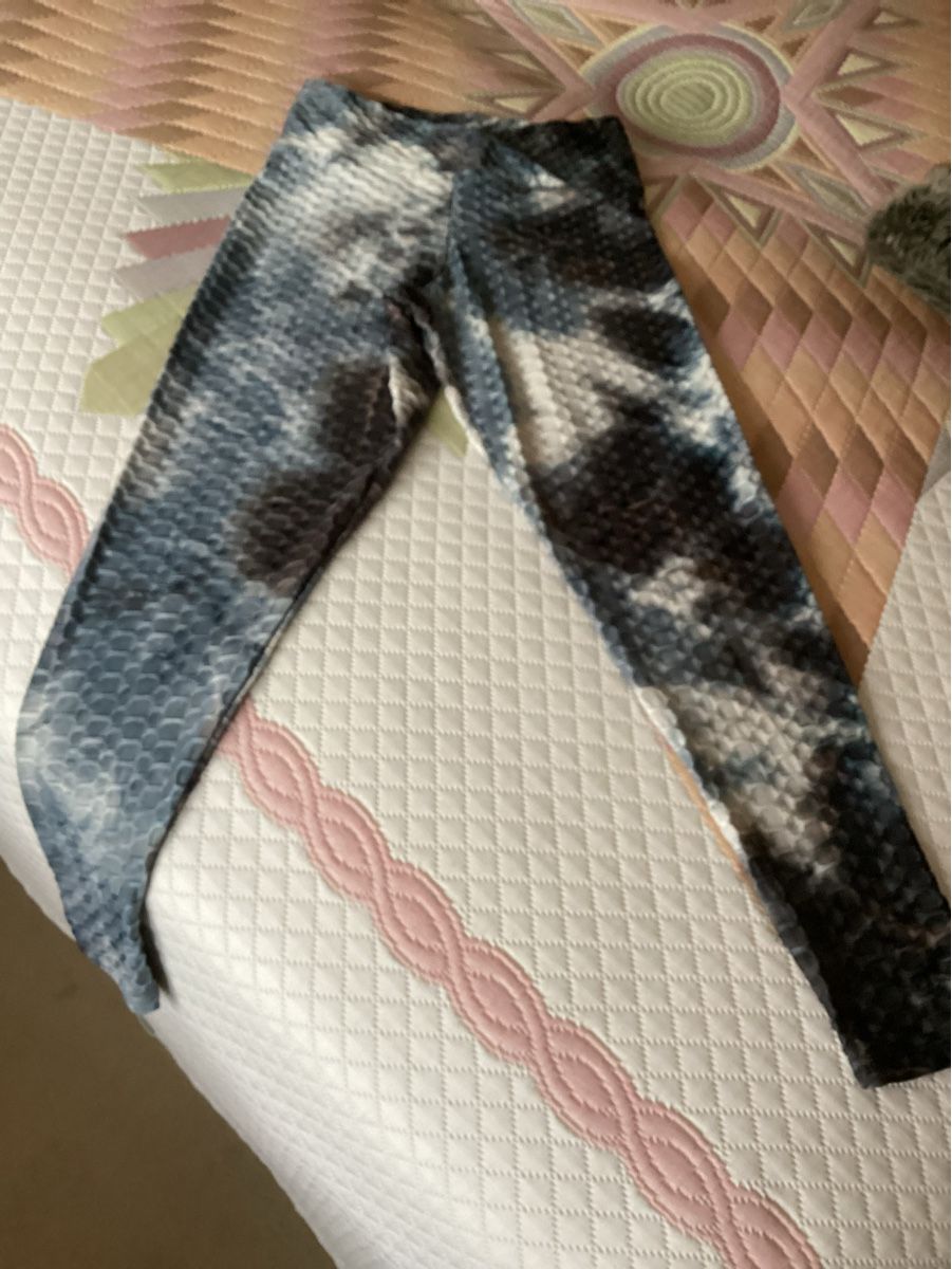 Leggings: Jogging- oder Yoga-Hose, Gr. M – Neuf avec emballage d'origine à Lausanne par Ulpet