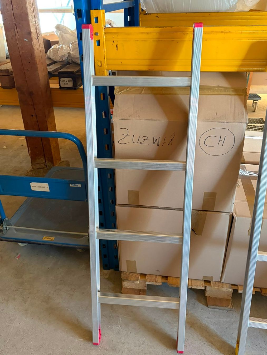 Echelles: Aluminium-Anlegeleiter – D'occasion à Münchwilen TG par MaJo2004