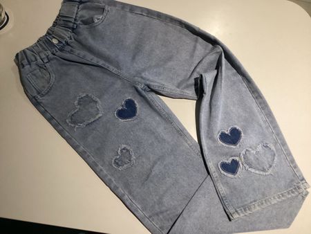 Jean fille tendance 150 (11-12 ans) - Motifs cœurs