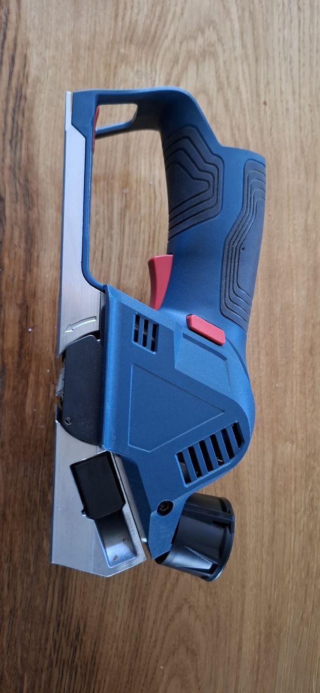 Bosch Tutti gli attrezzi: Bosch GHO 12V hobel, Professionell – Usato da Guntershausen venduto da Jtattoo 2