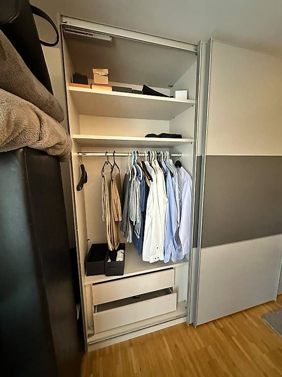 Armadi: Schrank zu verkaufen – Usato da Lufingen venduto da Nightrider93 3