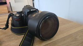 Nikon D5000 DSLR + AF-S DX Nikkor 18-200mm VR Zoomobjektiv