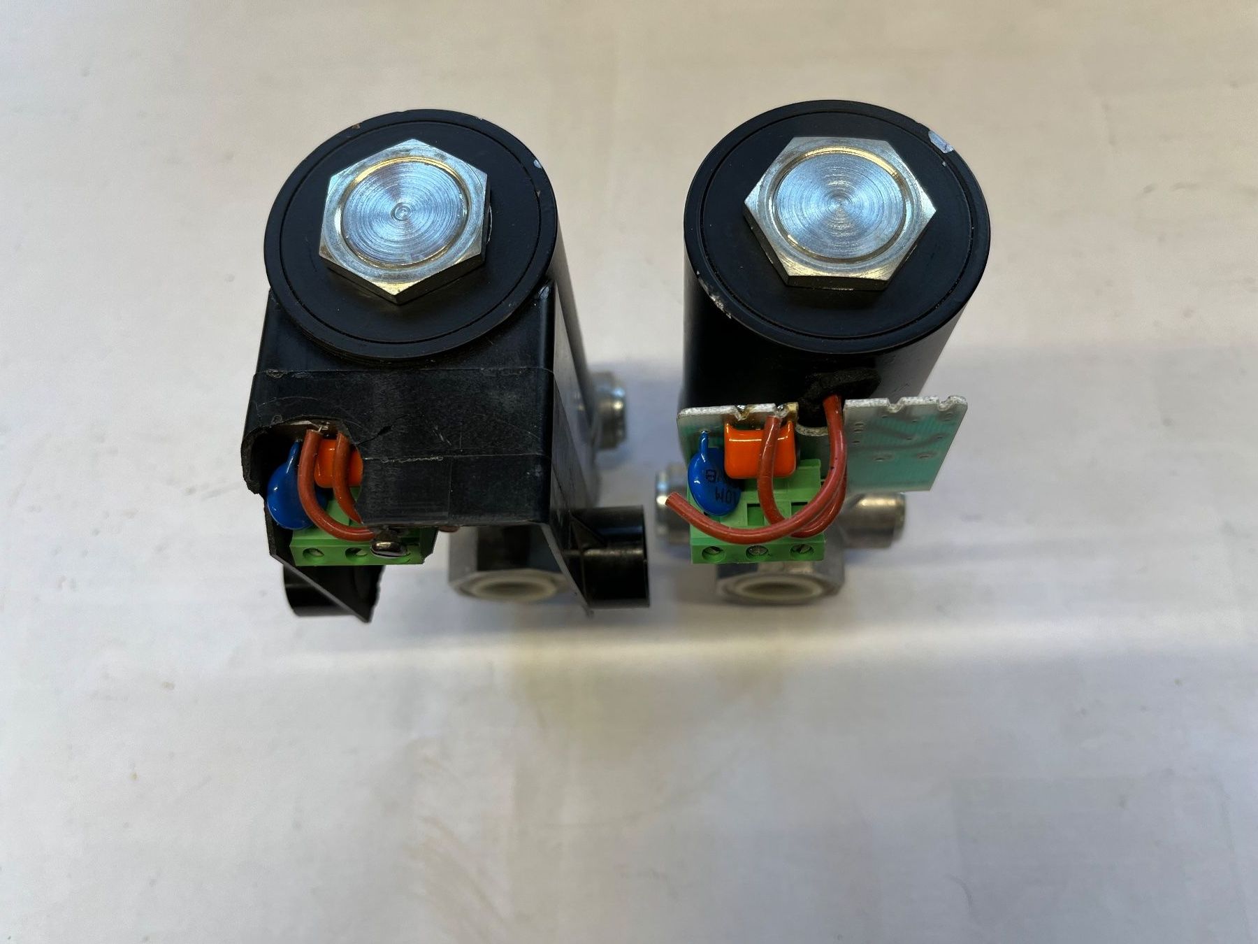 Honeywell Componenti elettronici: Magnetventile "KromSchröder" 230V – Nuovo (secondo la descrizione) da Küblis venduto da hypofacto 3