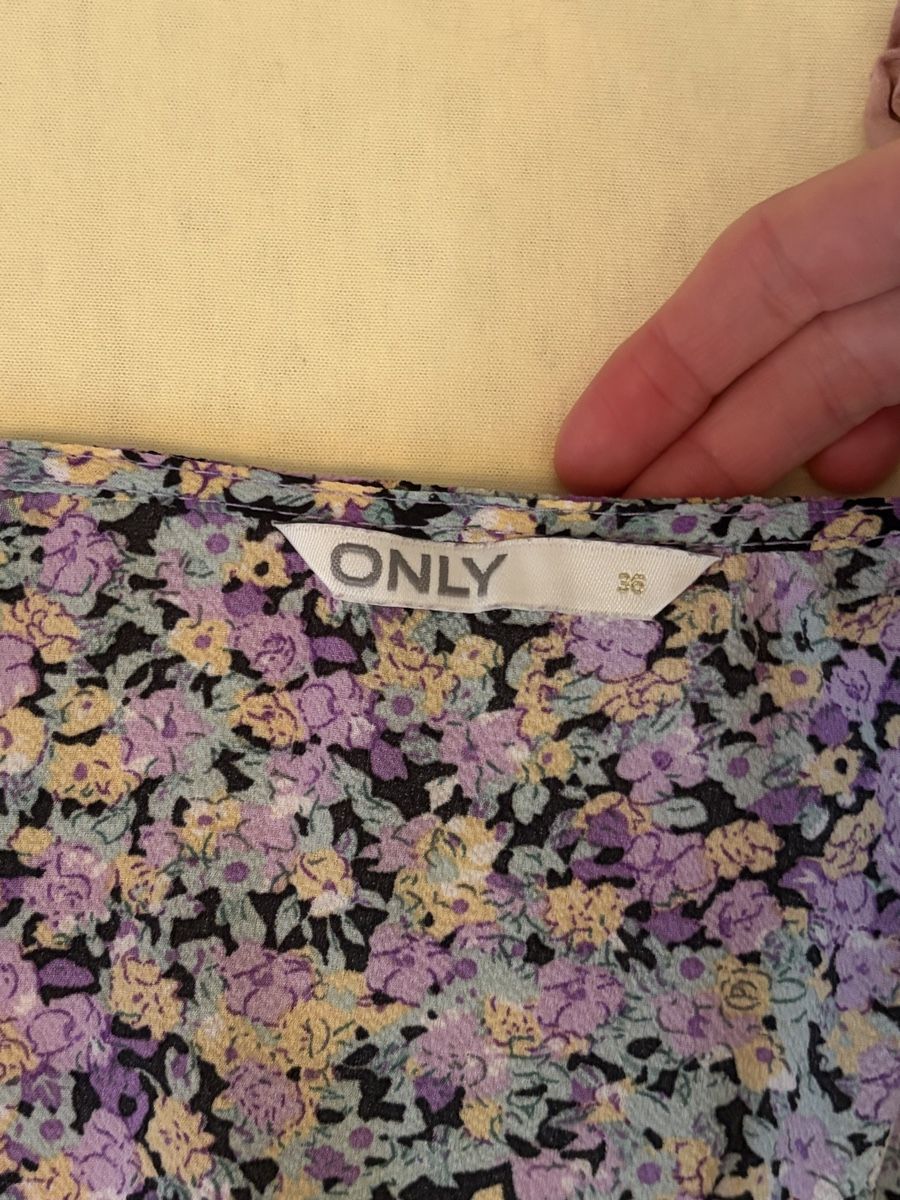 Only Vestiti: ONLY farbiges Wickelkleid, Grösse 36 – Usato da Volketswil venduto da yar_c9dx 3