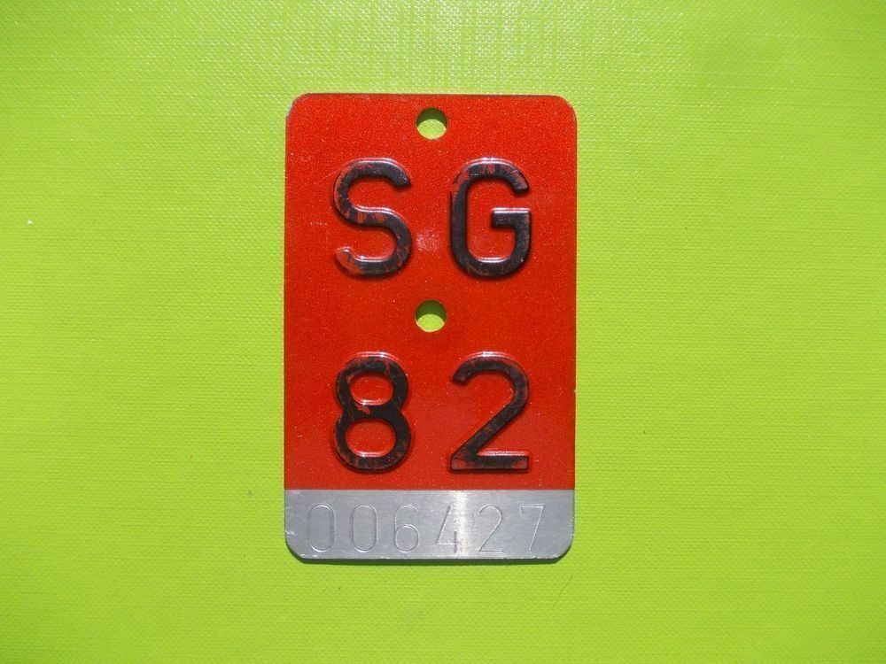 Schilder: Velonummer / Fahrradnummer SG 82 – Gebraucht aus Gsteigwiler von HORMIGA21
