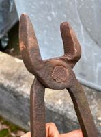 alte SCHMIEDEZANGE  geschmiedet Länge 69cm
