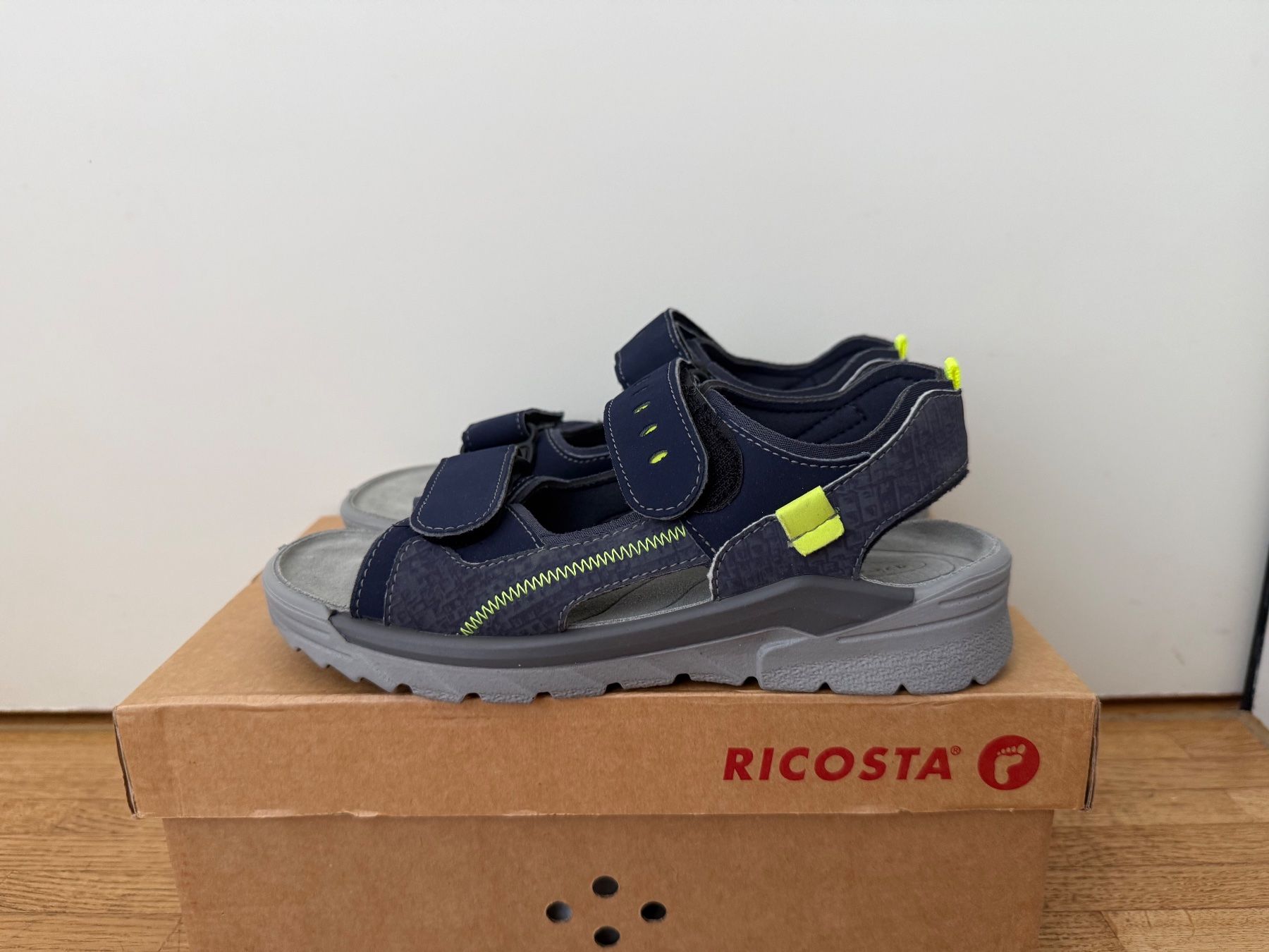 Ricosta Schuhe für Jungen: Sandalen Ricosta Gr. 33 NEU – Neu und originalverpackt aus Zürich von makmakmak