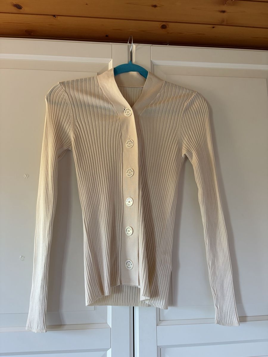 Sandro Giacche: Sandro Beige Cardigan – Usato da St.Josefen venduto da lop_lh8d 2