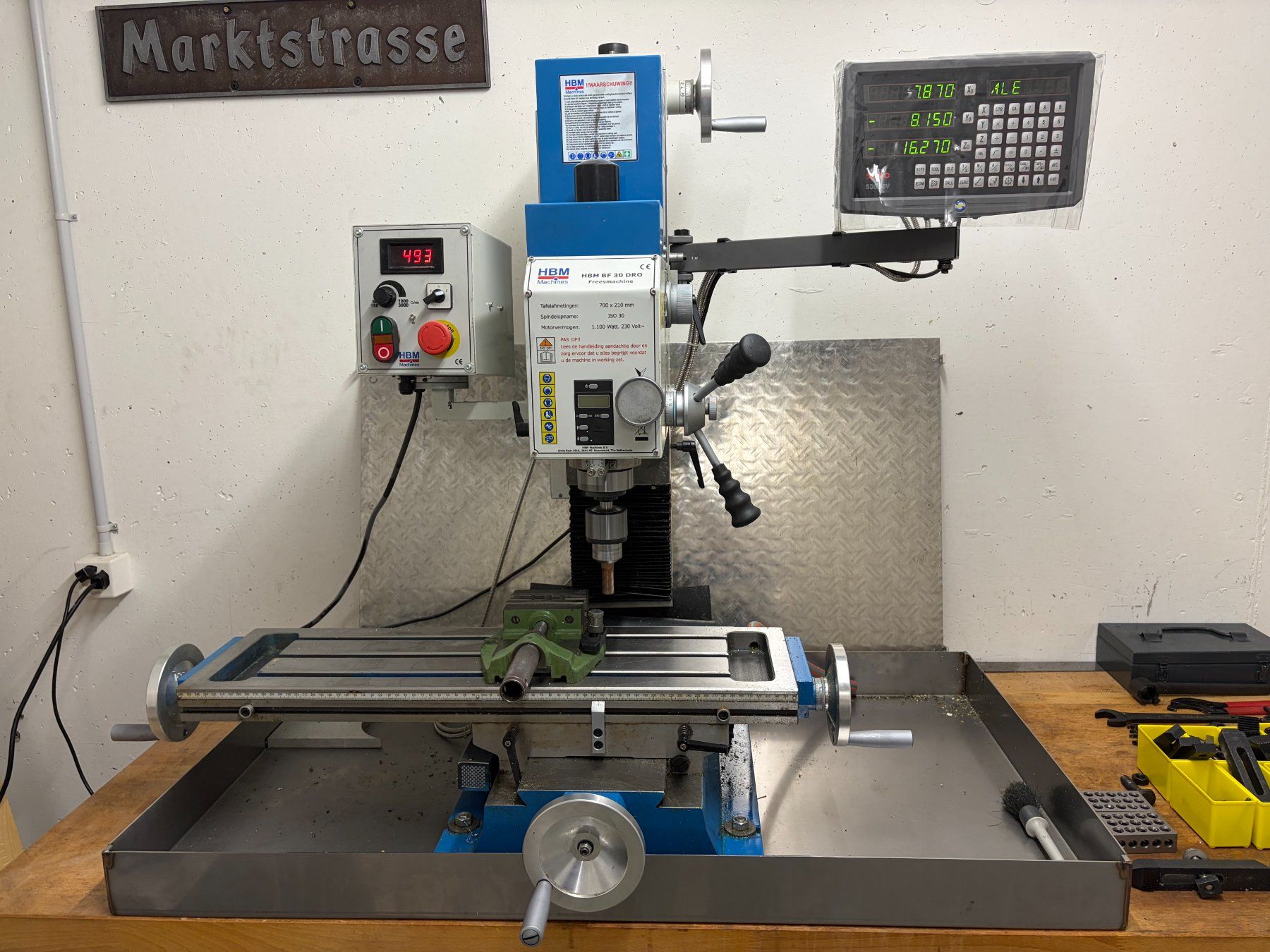 Alle Maschinen: Fräsmaschine – Gebraucht aus Galgenen von Crystaldisplay