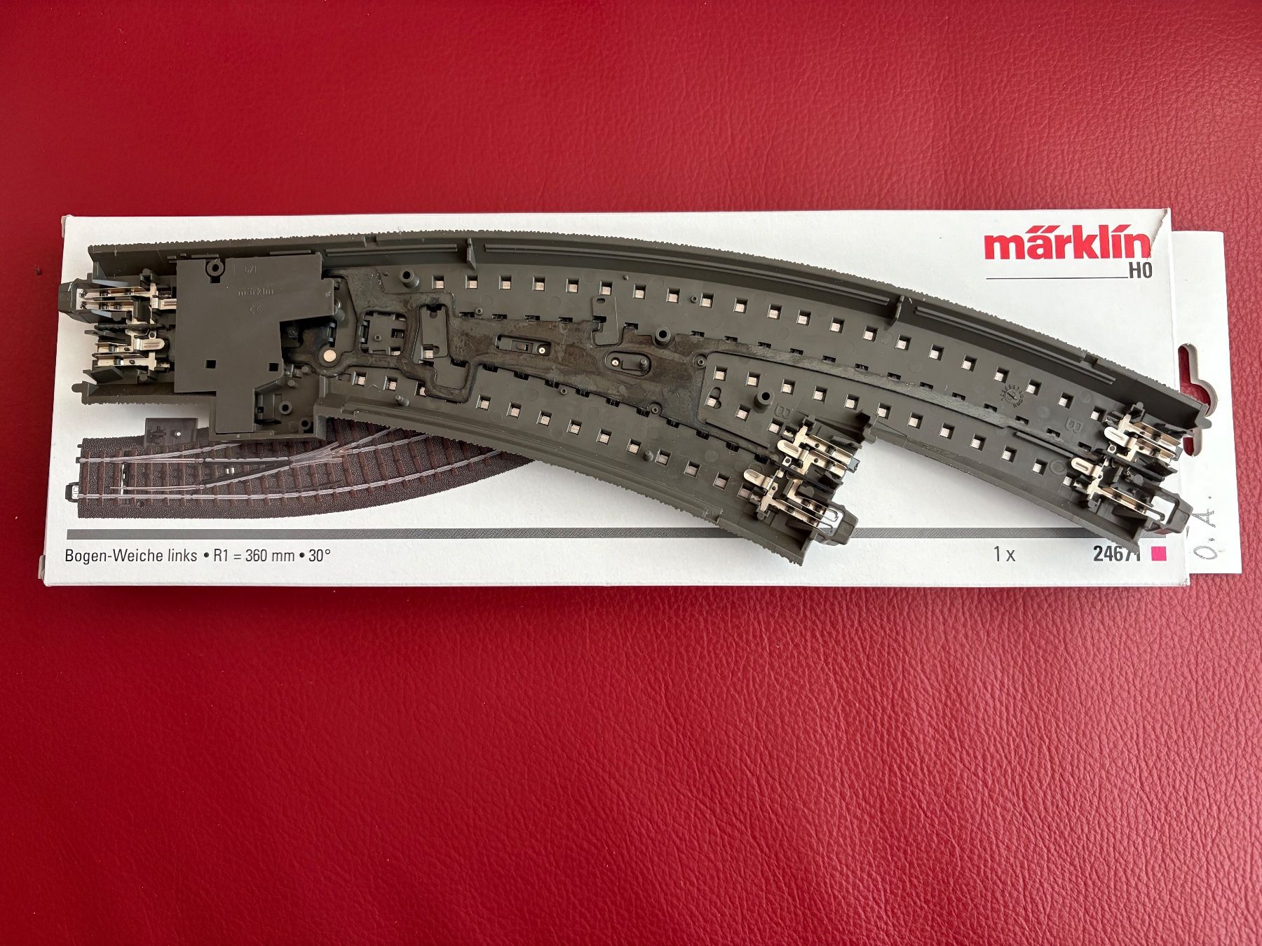 Märklin Modelleisenbahnen: MÄRKLIN 24671 Bogen-Weiche links – Gebraucht aus Zuzwil SG von Zibu-3 1