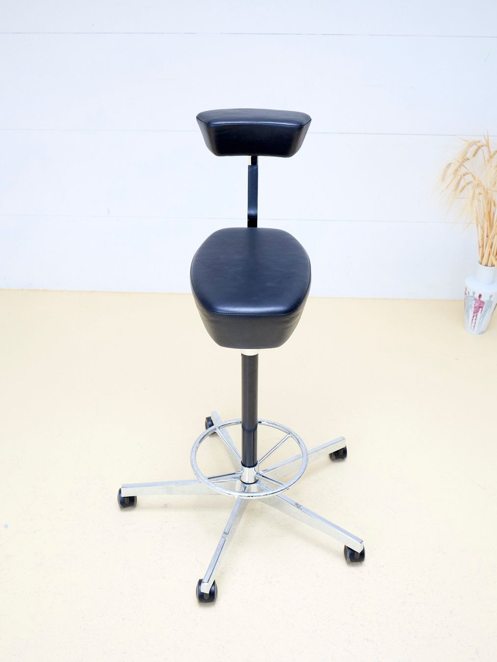 Vitra Hocker: George Nelson Perch Stool von Vitra | Original – Gebraucht aus Meinisberg von atelier_TILIJA 2