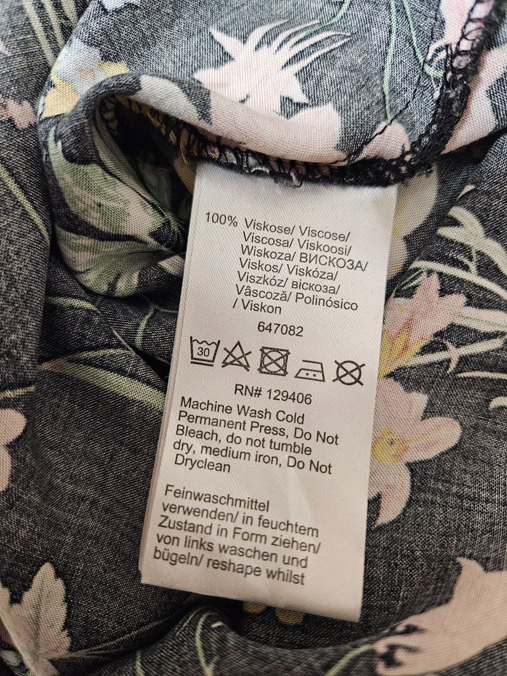 Rainbow Vestiti: Rainbow Kleid, Gr. 36, Blumenmuster, Top Zustand – Usato da Winterthur venduto da noodle_soup 2