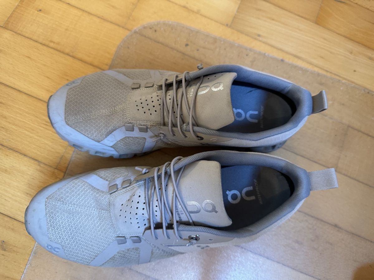 On Chaussures femmes: On Cloud Waterproof Desert/Lunar – D'occasion à Dietlikon par martelena 1