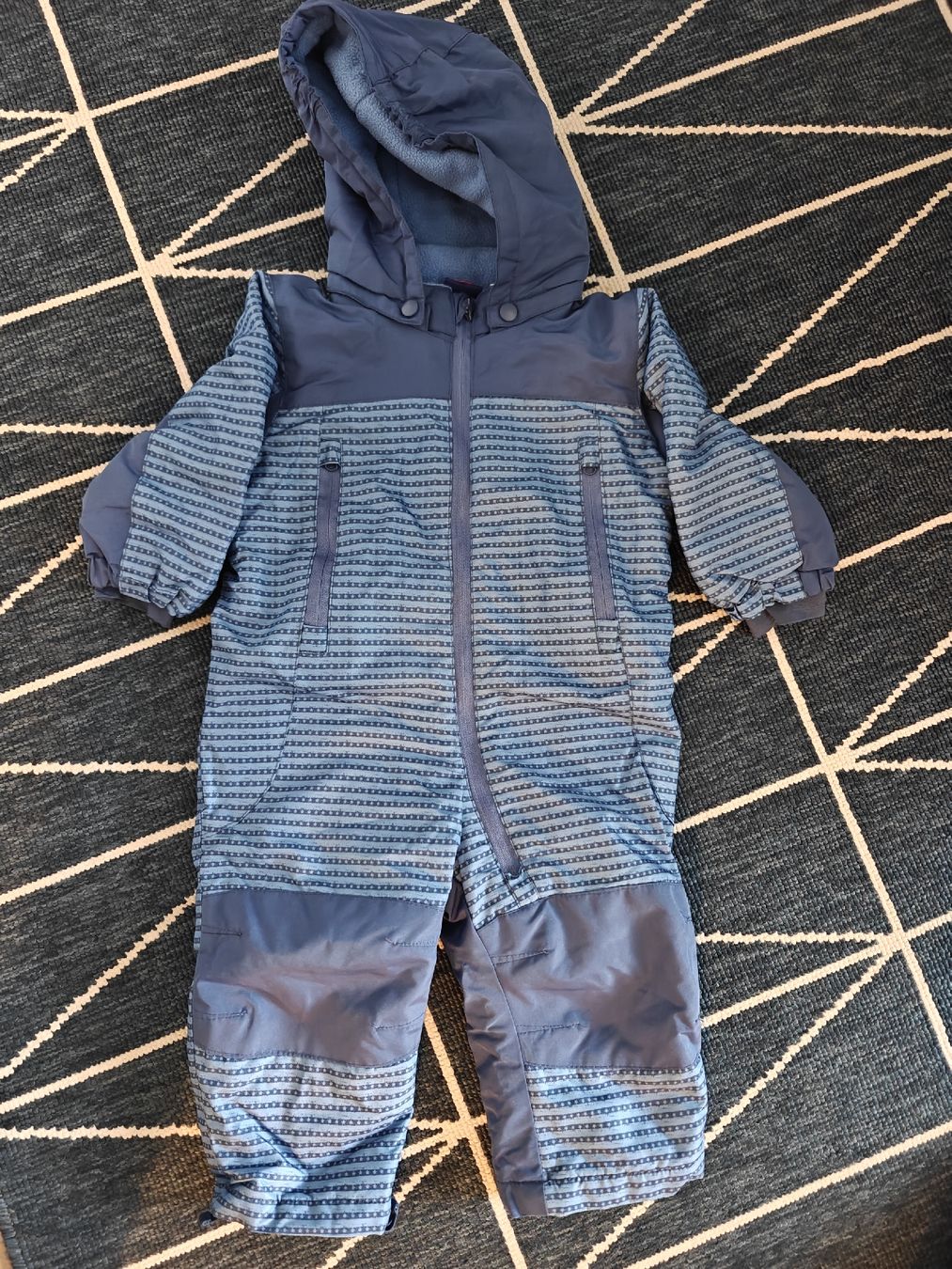Kleiderpakete & -sets: Lot de vêtements hiver-printemps – Gebraucht aus Biel/Bienne von Jozijoza 5