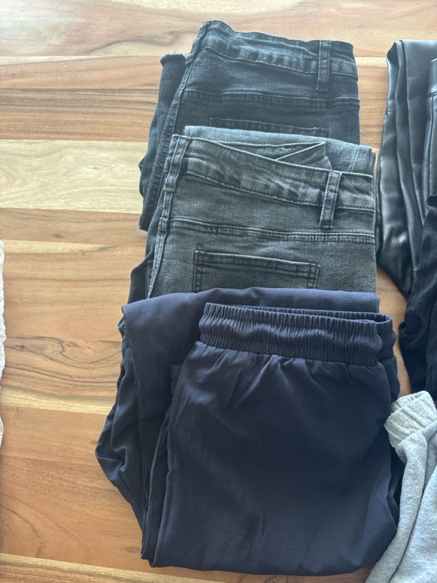 Kleiderpakete: Damen Kleiderpaket gute Zustand – Gebraucht aus Sursee von Alyel 1