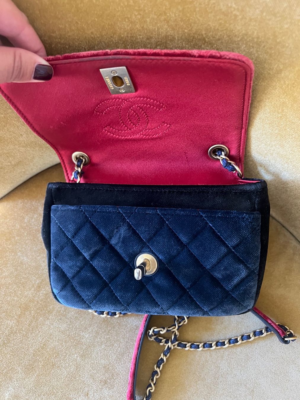 Chanel Taschen: Sac Chanel en velours tricolor – Gebraucht aus Lutry von roxypoxy 7