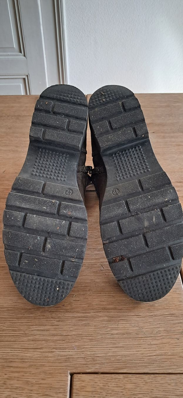 Damenschuhe: Schuhe Gr.42 – Gebraucht aus Nidau von Darkpooh 3